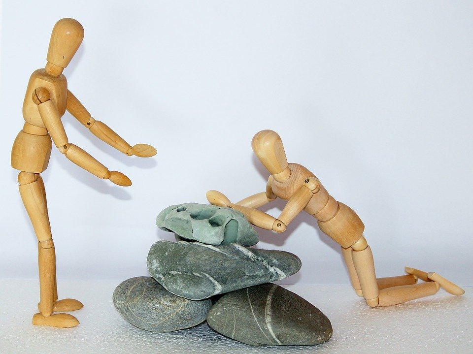 wooden-figures-980774_960_720.jpg equivocaerse